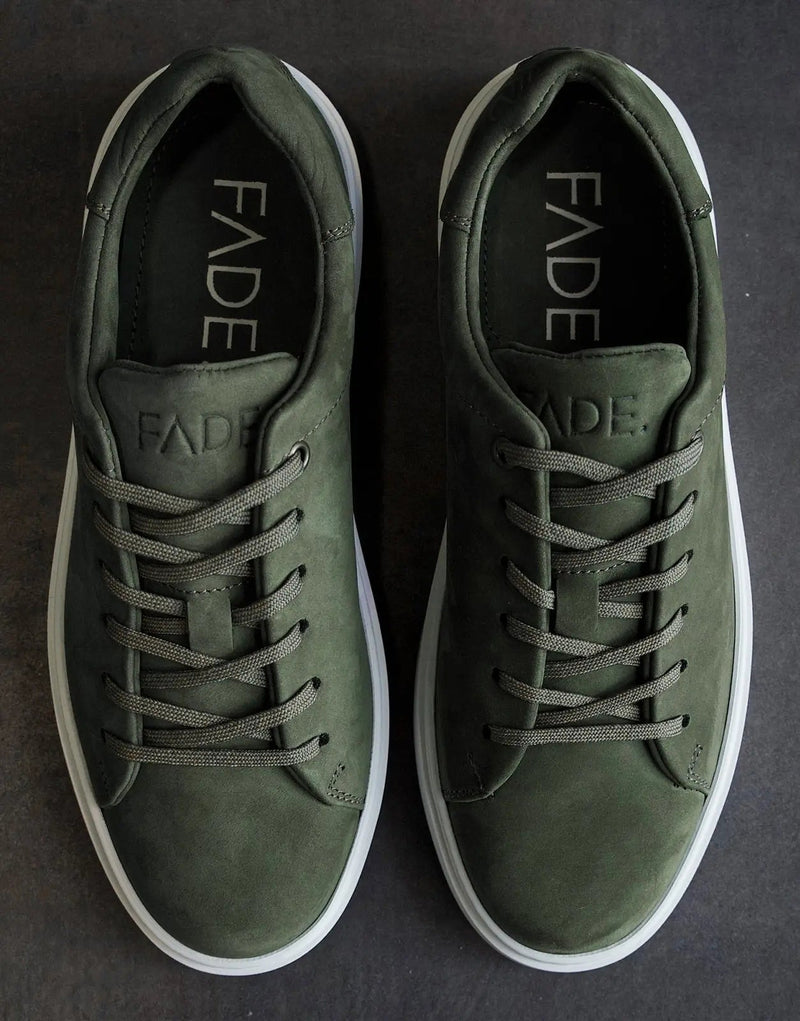 Fade Essential Green Sneakers