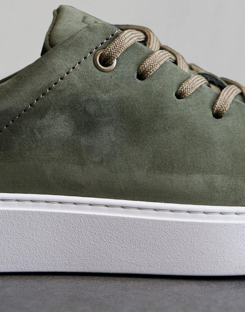 Fade Essential Green Sneakers