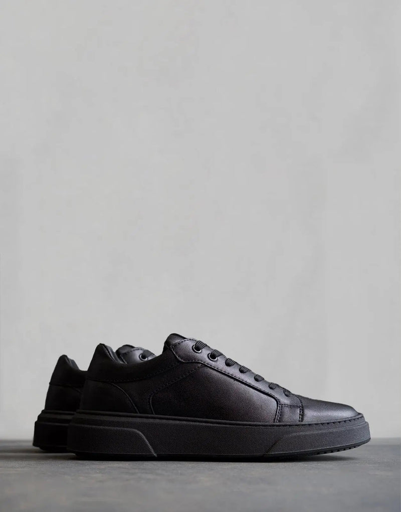 Fade Iconic II Black Sneaker